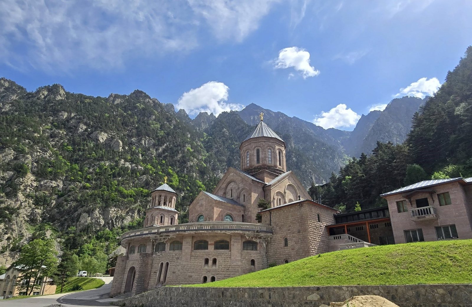 Kazbegi Adventure Tour from Tbilisi